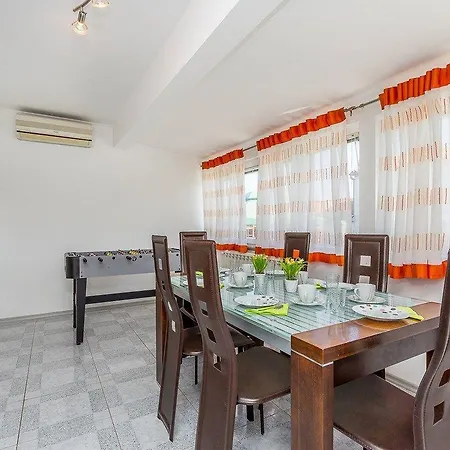 Holiday home Holiday Majoli *
