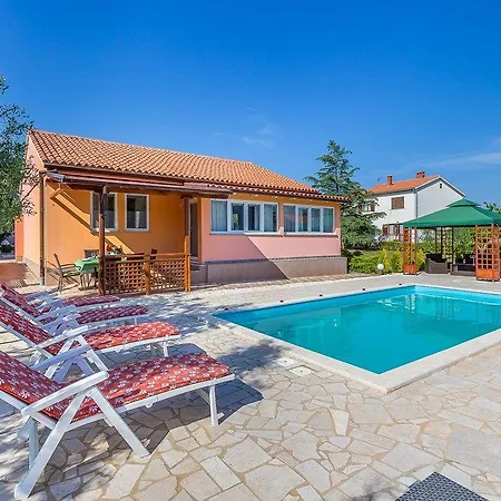 Holiday Majoli Holiday home